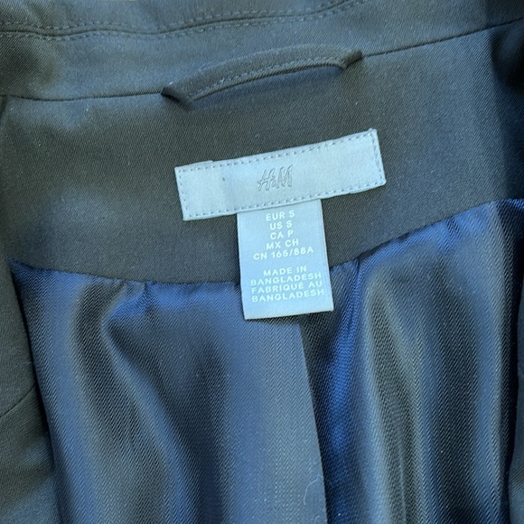 H&M Oversized Blazer - Picture 3 of 3